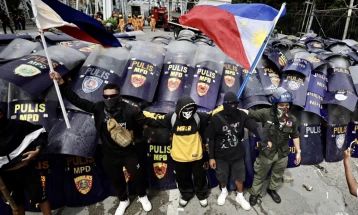 Thousands join protest against corruption in the Philippines