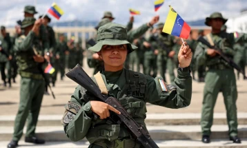 Venezuela filloi stërvitje të civilëve për luftë kundër SHBA-së në rast sulmi