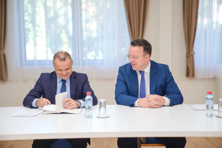 Opportunities for infrastructure projects presented to French businessmen 