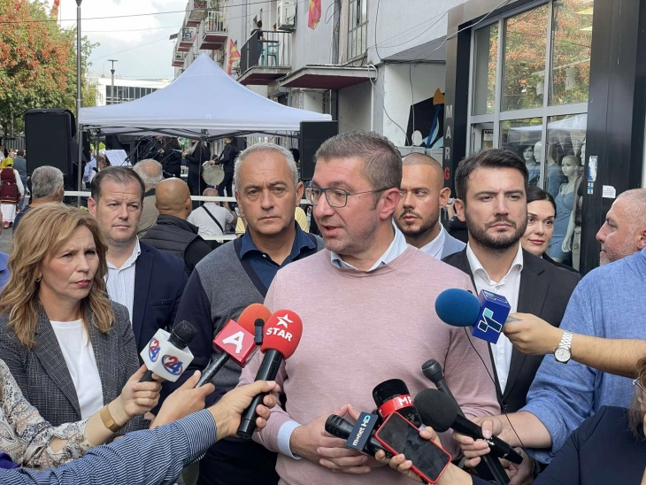 Kryeministri Mickoski për vizitë në Shtip