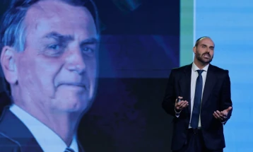 Синот на Болсонаро обвинет за принуда