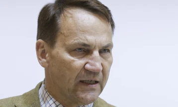 Сикорски ја предупреди Москва на СБ на ОН за последиците од нарушување на воздушниот простор на НАТО