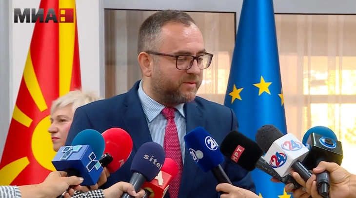 Тошковски: Големиот број откриени коруптивни случаи покажува дека МВР има поинаков суштински пристап во бробата против корупцијата