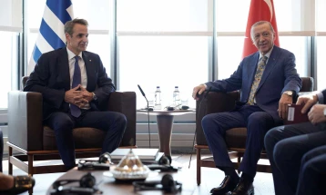 Одложена средбата Мицотакис – Ердоган во Њујорк