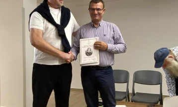 Македонскиот поет Димче Шипинкаровски добитник на награда на меѓународните книжевни средби „Петар Канавелиќ - Корчула“