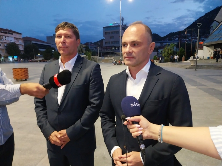 Филипче: За кого крои политики министерот за здравство - за доброто на јавното здравство или за приватните болници