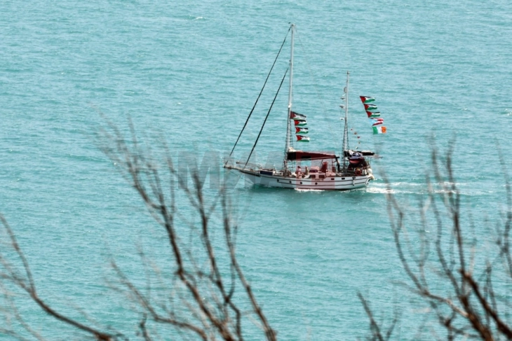 Flotilja ndërkombëtare për në Gaza niset nga Greqia pavarësisht paralajmërimeve të Izraelit