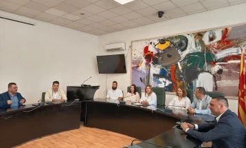 Во Кавадарци тројцата кандидати за градоначалници потпишаа Кодекс за фер и демократски избори 