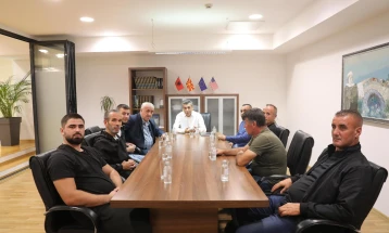 Mexhiti takon banorët e Straçincës në ministrinë e Mjedisit: Dera ime gjithmonë e hapur për qytetarët