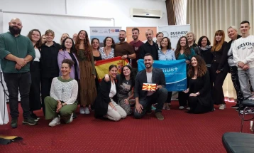 Иновативни бизнис концепти од млади претприемачи од Шпанија и Македонија презентирани во Струга