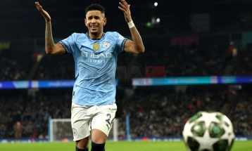 Savinjo do të nënshkruaj kontratë të re me Mançester Sitin