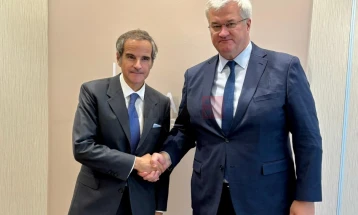 Sibiha dhe Grosi biseduan  për kërcënimet ndaj sigurisë bërthamore