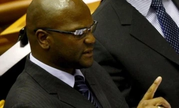 Јужноафриканскиот амбасадор во Франција пронајден мртов пред хотел во Париз, паднал од 22 кат