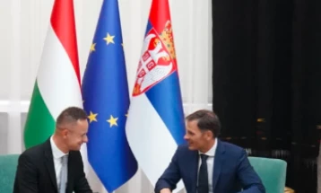 NëBeograd takim Mali - Sijarto, fillim i ndërtimit të naftëpëçuesit Novi-Sad - Algje deri në fund të vitit