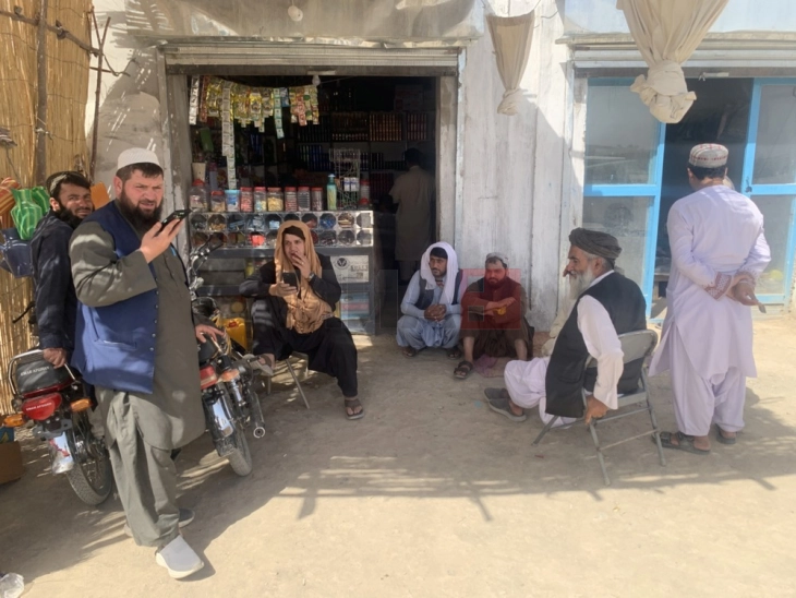 Në Afganistan sërish janë në funksion interneti dhe shërbimet celulare