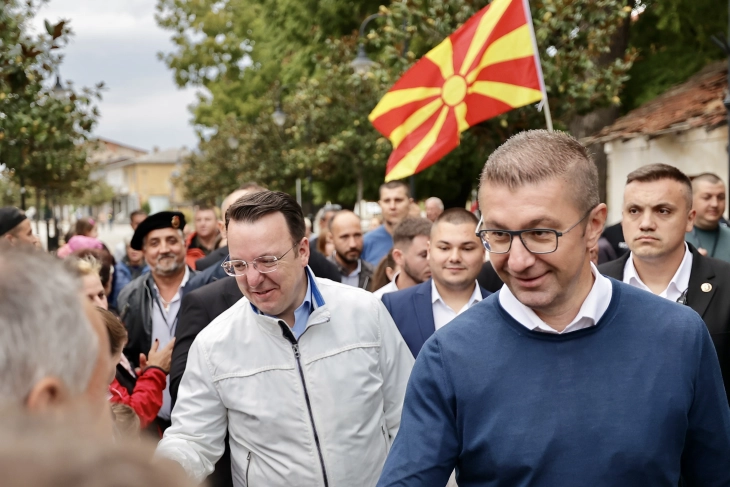 Mickoski: Nuk ka raste të mëdha penale sepse disa lakenj të paktë nuk lejojnë, edhe pse MPB i përpunoi me hollësi rreth dhjetë raste të korrupsionit të madh kur qeveri ishon LSD dhe BDI