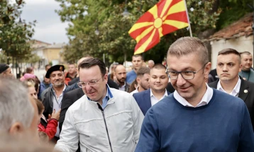 Mickoski: Nuk ka raste të mëdha penale sepse disa lakenj të paktë nuk lejojnë, edhe pse MPB i përpunoi me hollësi rreth dhjetë raste të korrupsionit të madh kur qeveri ishon LSD dhe BDI