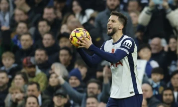 Бентанкур пред нов договор со Тотенхем