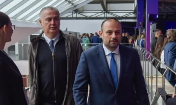 Ѓорѓиевски на ФБ: Нашата единствена опција е да одиме напред кон поврзаност, иновации и знаење