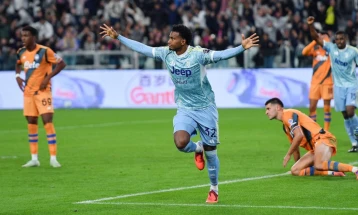 Јувентус најмалку две недели без повредениот Кабал