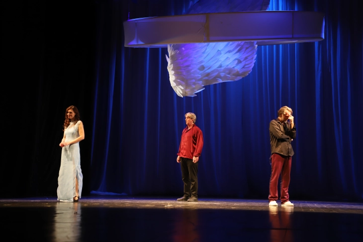 Две претстави од театри од Софија вечер во Албански театар - Скопје