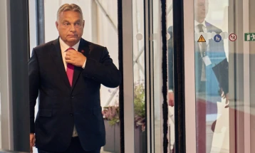 Орбан не сака Унгарците да ја делат судбината со Украинците