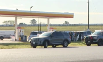 Две малолетни деца убиени и уште две тешко ранети во Тексас, се истражува семејна врска во трагедијата