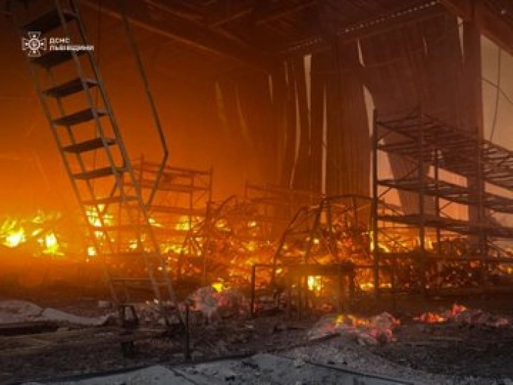 Зеленски: Русија во текот на ноќта лансираше повеќе од 50 ракети и 500 дронови кон Украина, во нападите загинаа пет лица 