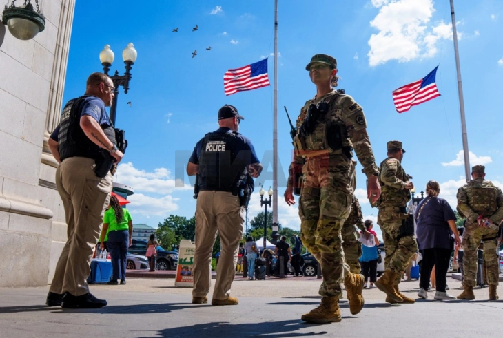 Гувернерот на Илиноис тврди дека Трамп бара Националната гарда на Тексас да се распореди во неколку сојузни држави