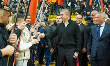 Мицкоски: На нечесноста од ДУИ ќе одговориме сложно, сите кичевчани