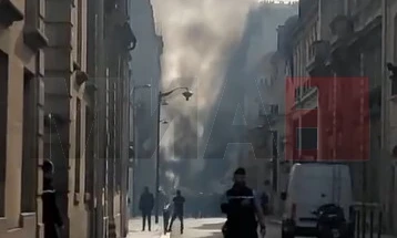 Shpërthime në afërsi të zyrës së kryeministrit francez në Paris