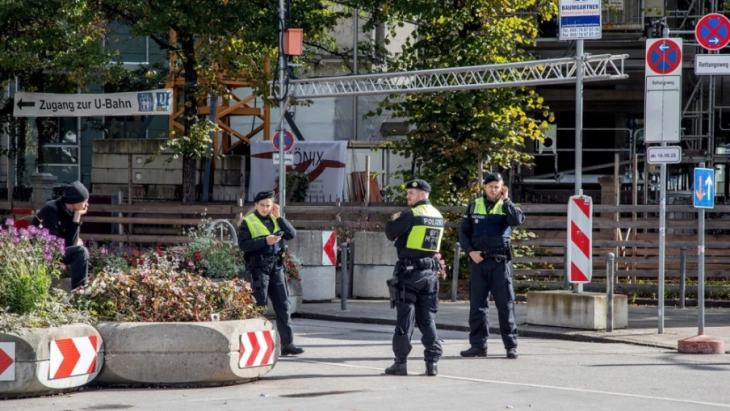 Градоначалничката на германскиот град Хердеке тешко повредена во напад со нож