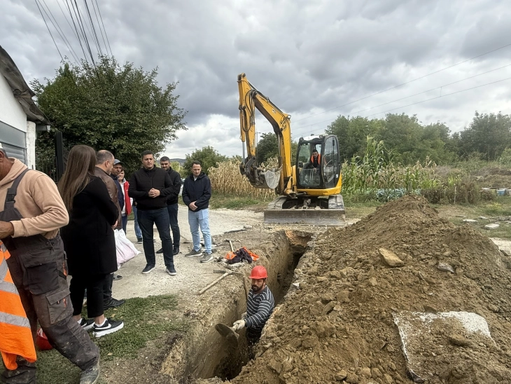 Изградба на секундарната линија на фекална канализација во месноста Плац во населба Илинден