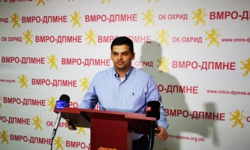 Пецаков најави реконструкција на Кејот на езерото во Охрид