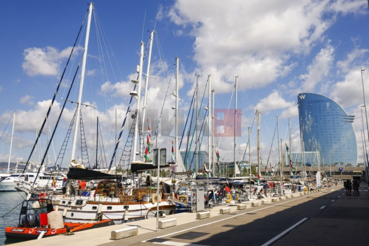 Израел пресретна уште една флотила што носеше помош за Газа, притвори десетици активисти