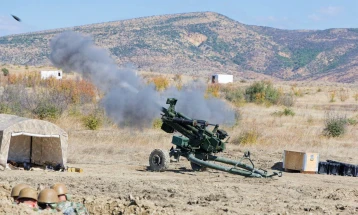 На АП Криволак примопредадени новите артилериски системи „боран“ и нови униформи за Армијата 