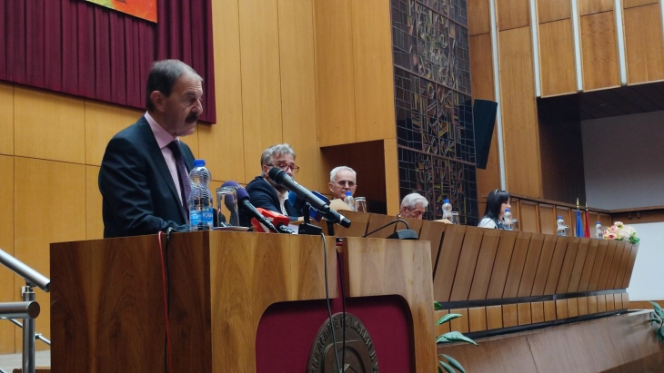 Popov: Officialization of Macedonian alphabet and the Macedonian standard language not an ‘artificial construct’