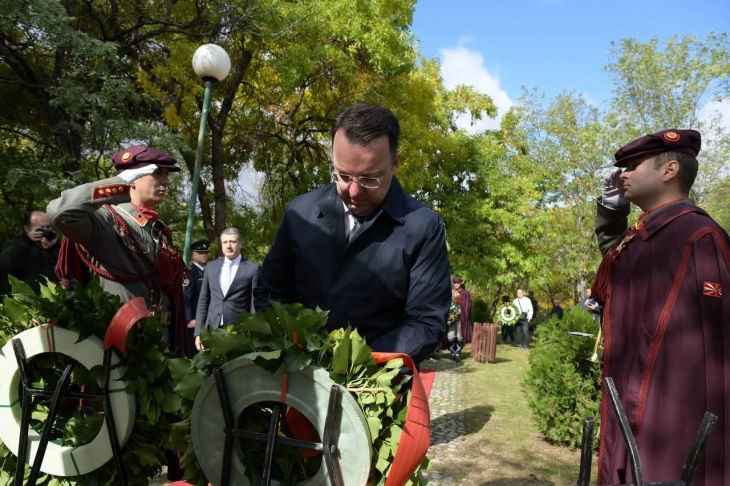 Николоски: Не смееме да заборавиме зошто беше кренато востанието, против кого и против чија идеологија