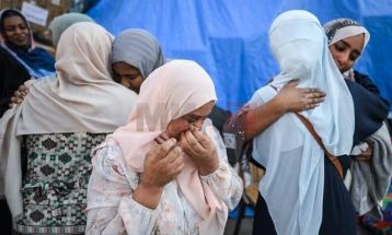 Најмалку 60 лица загинаа во напад врз бегалски центар во градот Ел Фашер, соопшти суданска организација