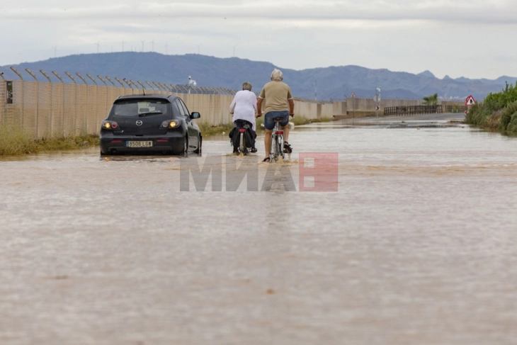 Обилни врнежи предизвикаа поплави во југоисточна Шпанија