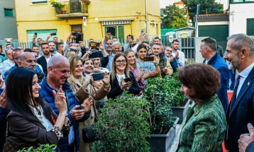 Siljanovska Davkova: Macedonian diaspora must be equal partner in endeavor to become European state