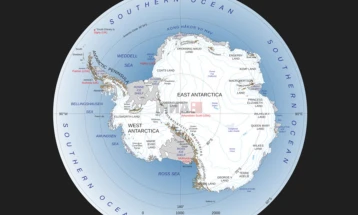 Научниците открија истекување на метан на морското дно кај Антарктикот