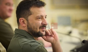 Sondazh: Vetëm 25 për qind e ukrainasve mendojnë se Zelenski duhet të qëndrojë në pushtet pas përfundimit të luftës