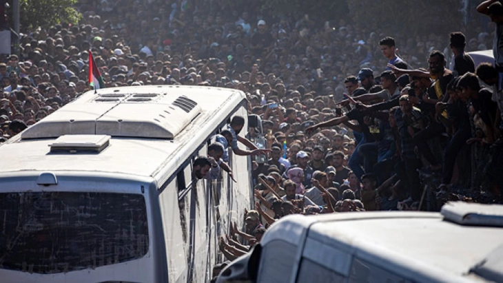 Израелската војска ги примила телата на четворица мртви заложници што ги држеше Хамас во Газа