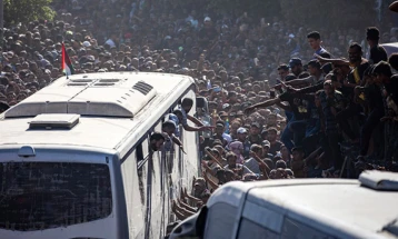 Израелската војска ги примила телата на четворица мртви заложници што ги држеше Хамас во Газа