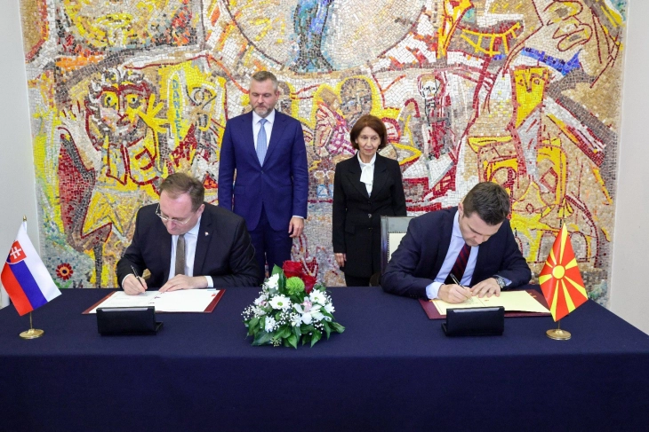 Macedonia and Slovakia sign memorandum on economic cooperation