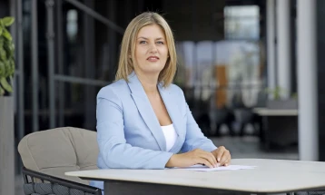 Божиновска: Еднострано е раскината концесијата за „Пискупштина“ во Струга