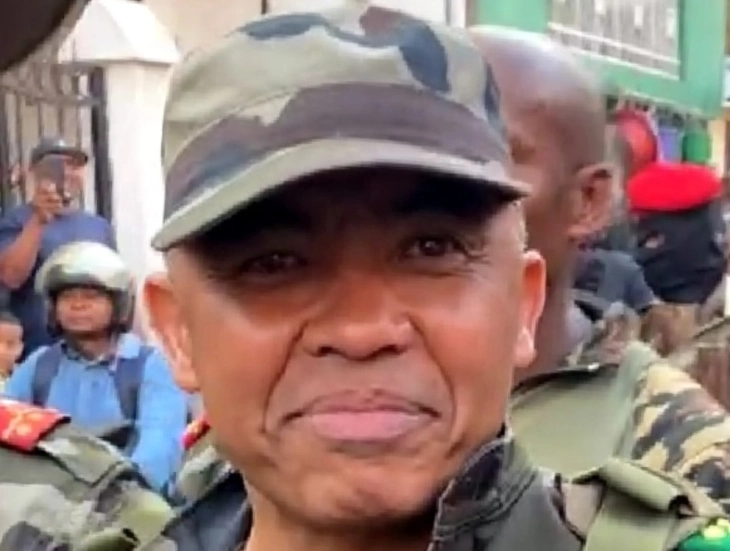 Водачот на воениот преврат на Мадагаскар ја презема функцијата претседател