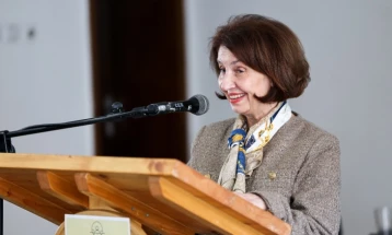 Siljanovska-Davkova: Verbëria e vërtetë nuk është në sy, por në pandjeshmërinë e zemrës