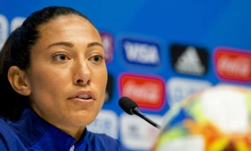 Легендарната американска фудбалерка Прес заминува во пензија